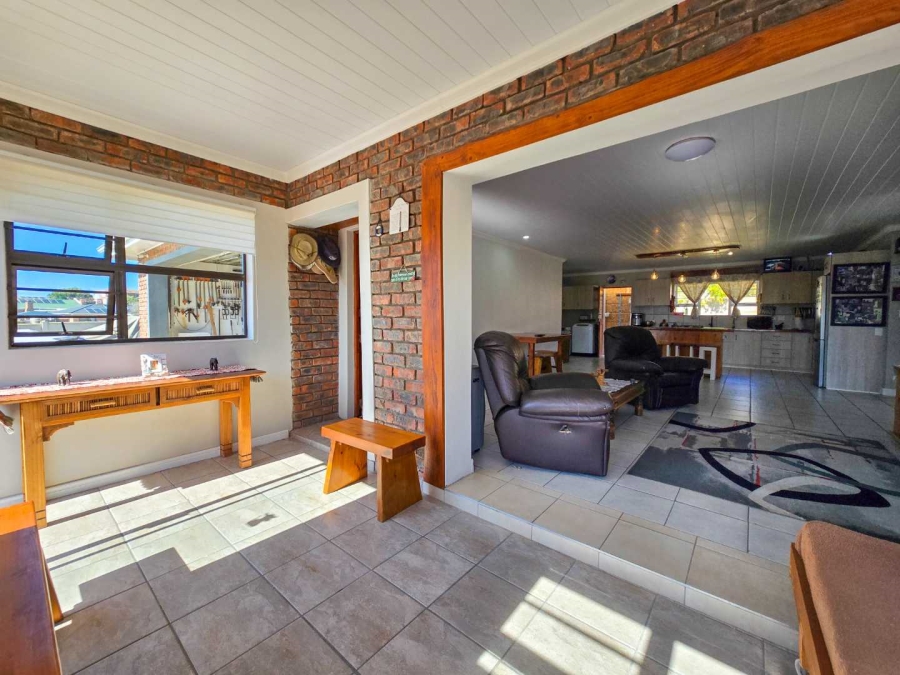 3 Bedroom Property for Sale in Stilbaai Wes Western Cape